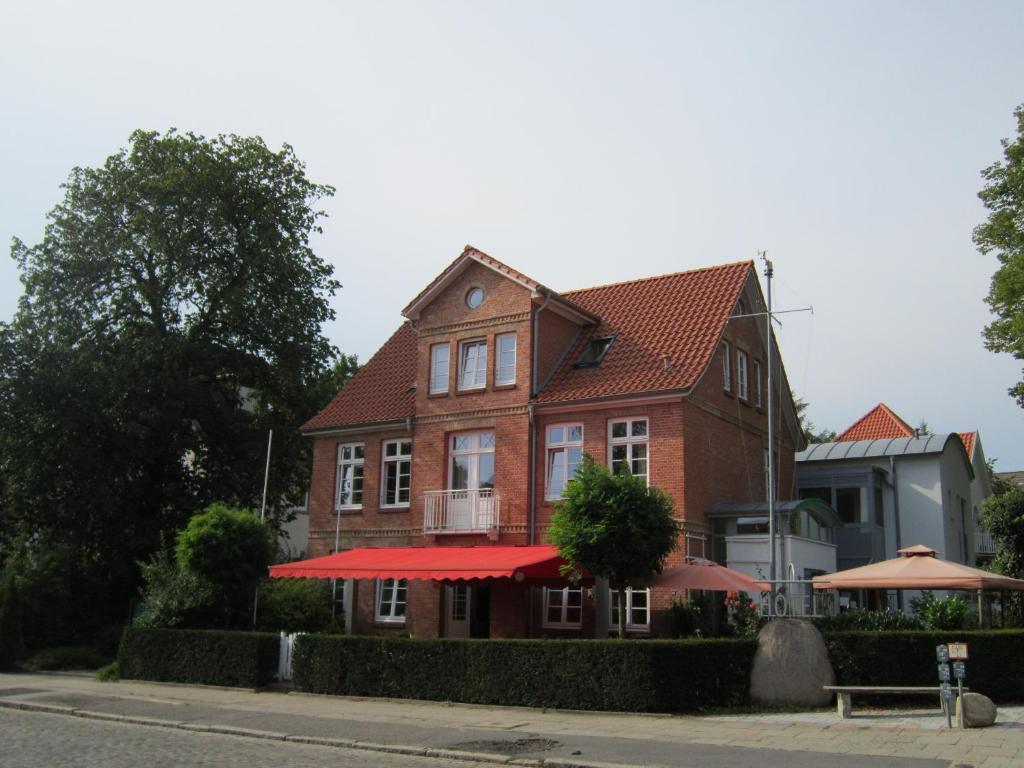 המבורג Hotel Bergedorfer Hoehe מראה חיצוני תמונה